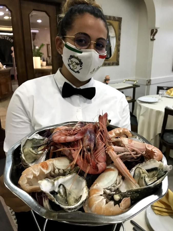 Hotel Ristorante La Siesta Pietrapaola Экстерьер фото