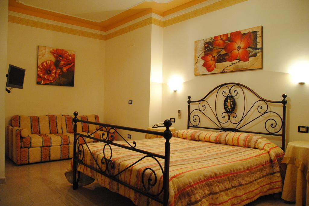 Hotel Ristorante La Siesta Pietrapaola Экстерьер фото