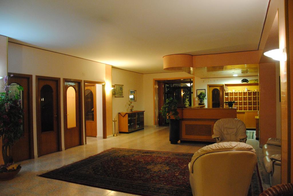Hotel Ristorante La Siesta Pietrapaola Экстерьер фото