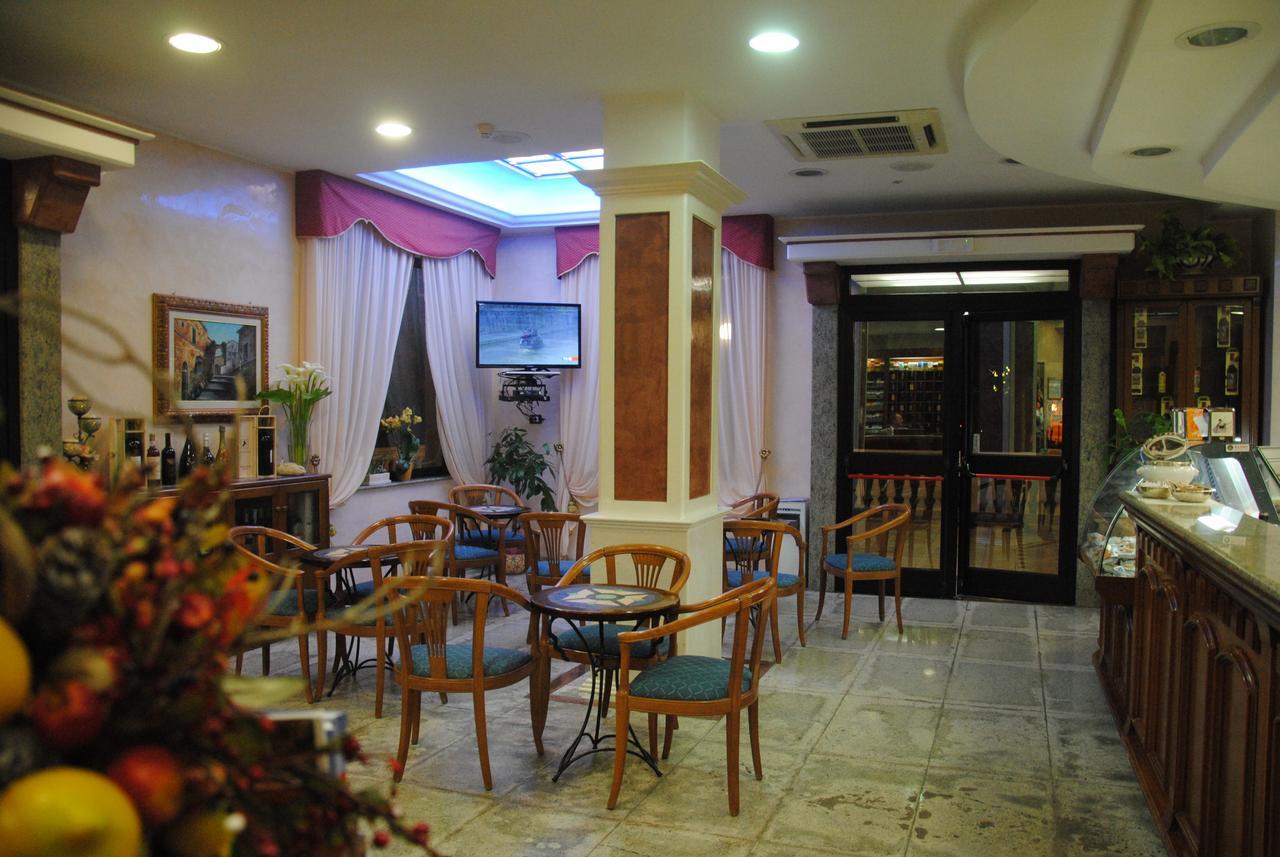 Hotel Ristorante La Siesta Pietrapaola Экстерьер фото