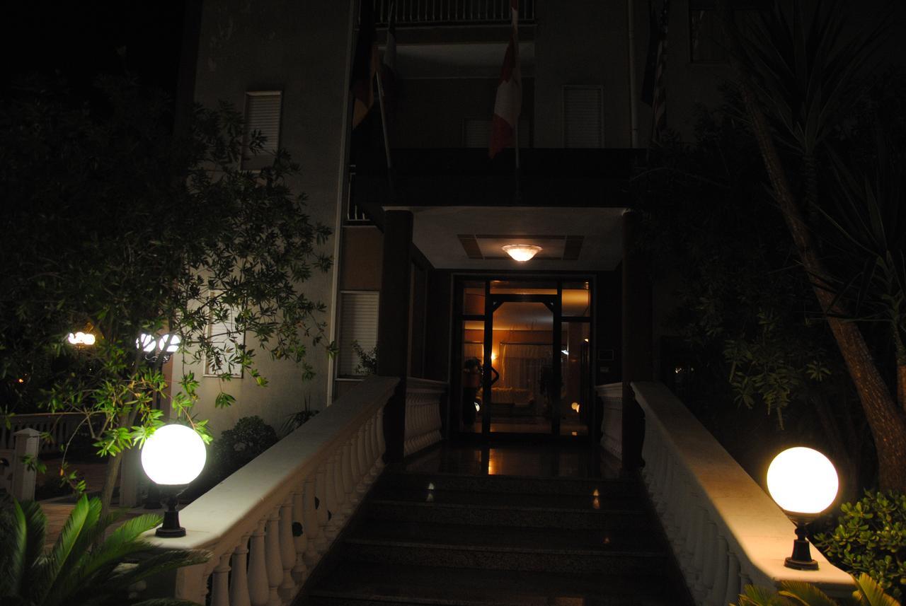 Hotel Ristorante La Siesta Pietrapaola Экстерьер фото